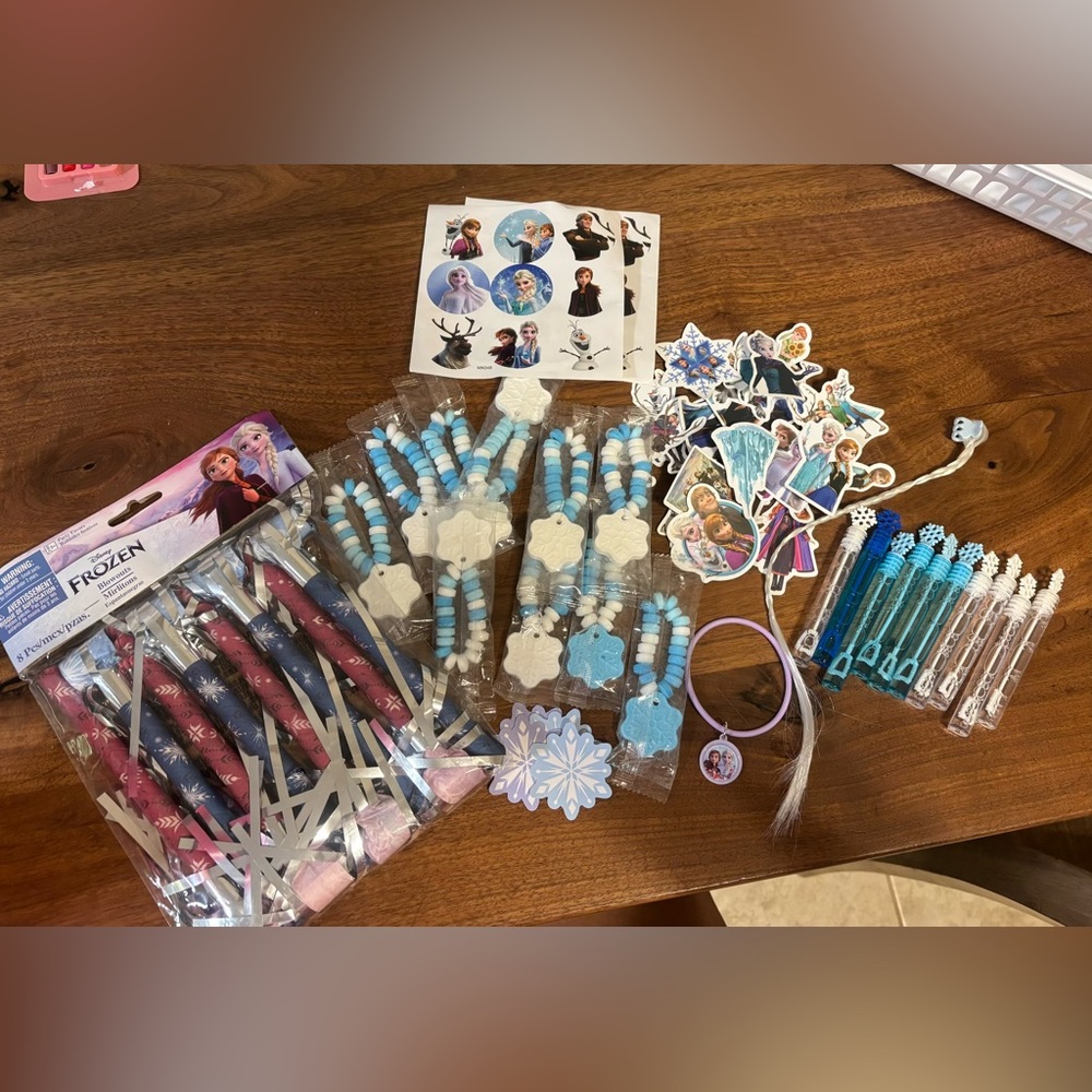 Frozen Party Favor Kit - Elsa & Anna blow outs stickers candy bracelets bubbles